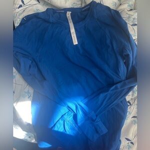 Lululemon long sleeve shirt ! Size 12